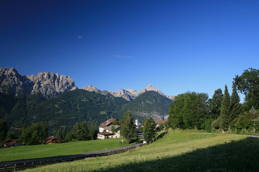 Fruehstueckspension Alpenrose Bed & Breakfast Iselsberg Eksteriør bilde