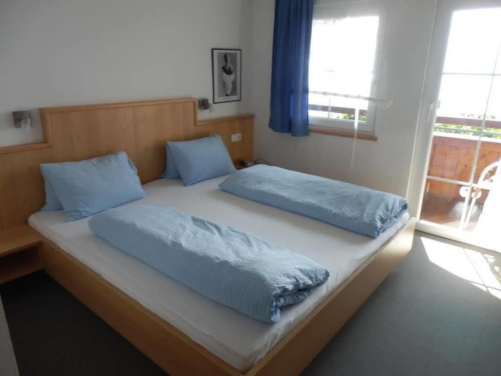 Fruehstueckspension Alpenrose Bed & Breakfast Iselsberg Eksteriør bilde